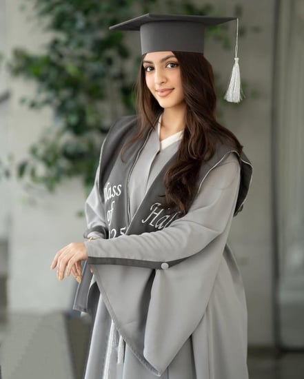 عباية تخرج لون رصاصي