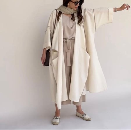 عباية بتصميم مميز للصيف والسفر