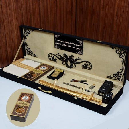 بوكس رجالي اهداء ملكي بشت وطني قماش كوري سيف فاخر ومبخره مكتبي مع كتابه الاسم والعبارة حسب الطلب