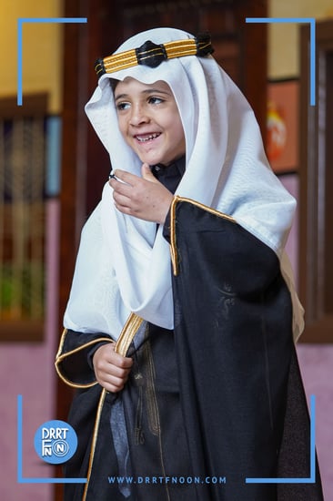 ملابس يوم التأسيس عقال بشت فستان دقلة ثوب تراثي طقم ولادي الملك فيصل