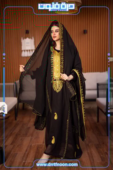 ملابس يوم التأسيس مسرح بشت فستان دقلة ثوب تراثي طقم بناتي ولادي نسائي