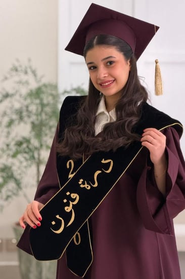 طقم عباية تخرج ليلكي عودي