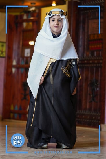 ملابس يوم التأسيس عقال بشت فستان دقلة ثوب تراثي طقم ولادي الملك فيصل