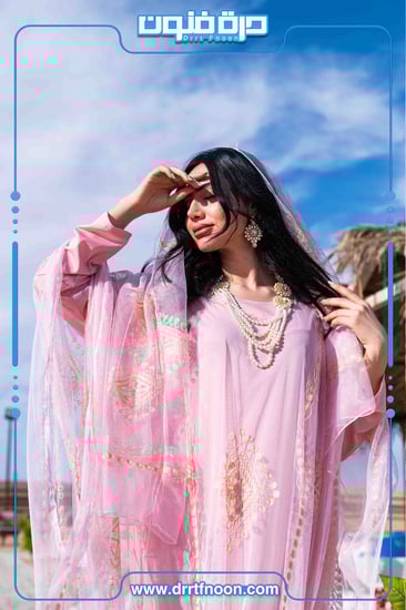 لبس حجازي  نسائي ( وردي)