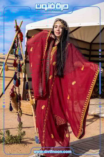 ثوب النشل النجدي نسائي ( احمر )