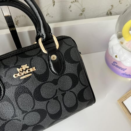 كوتش روان أسود - ١٧ سم