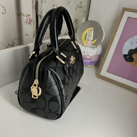 كوتش روان أسود - ١٧ سم