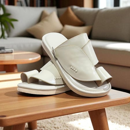 حذاء شرقي سادة