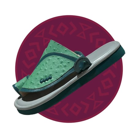 حذاء شرقي سادة