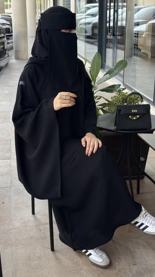 عباية الحشمة طبقتين