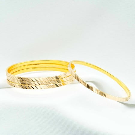 غوايش المرايا