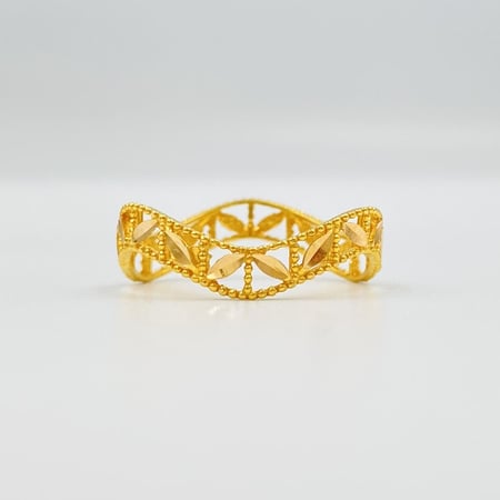 دبلة ذهب عيار 21 تصميم عصري ومتميز