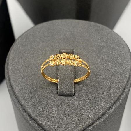 طقم ذهب عيار 21 الوزن 12 جرام