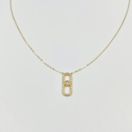 عقد ذهب عيار 18 تصميم ألماس