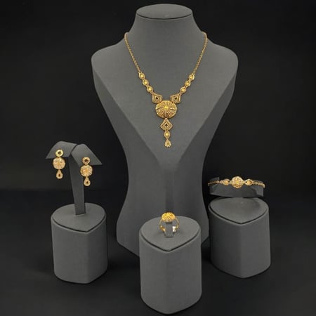 طقم ذهب عيار 21 جميل وفاخر ذهب صافي بوزن 16 جرام