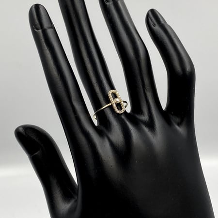 خاتم ذهب عيار 18 تصميم ديور الوزن 0.7 جرام