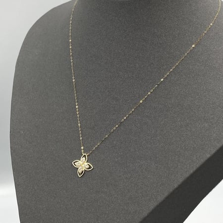 عقد ذهب عيار 18 تصميم روبورت كوين الوزن 1 جرام