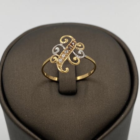 خاتم ذهب عيار 21 بتصميم فني زخرفي