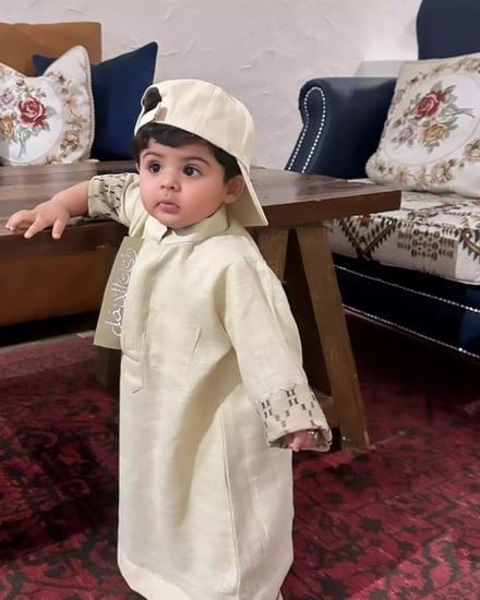 ثوب او دشداشة بتصميم كويتي بالاسم - valmodaa