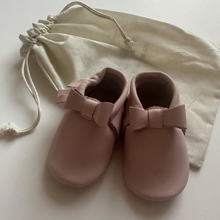 جزم احذيه جلد