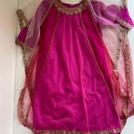 جلابيه تفته مع تور تطريز مقاس 4 سنوات