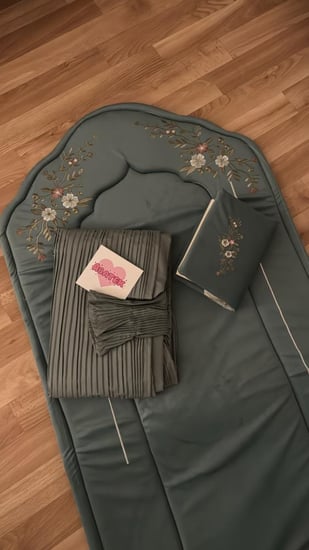 1001 طقم صلاة