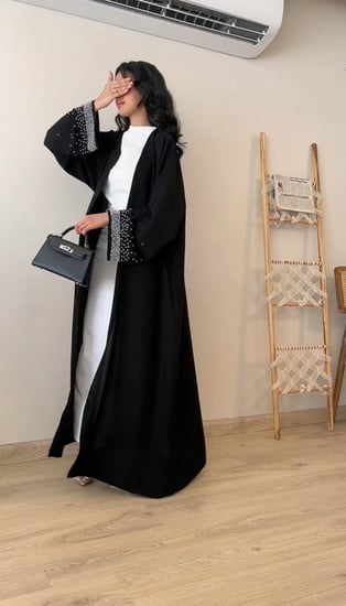 027 عباية صبا
