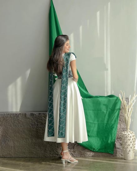 فستان اليوم الوطني للأم والبنت