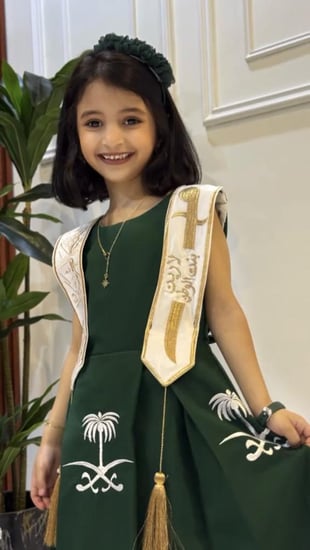 فستان بناتي وطني ملكي مطرز – اليوم الوطني السعودي