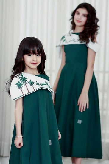 فستان بناتي أخضر لليوم الوطني
