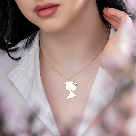 سلاسل تخرج بالاسم والتاريخ