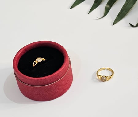 خاتم مطلي ذهب