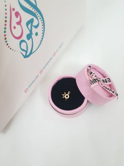 خاتم بنات مطلي بالذهب