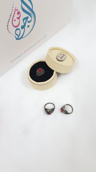 خاتم اولاد لون احمر بارد