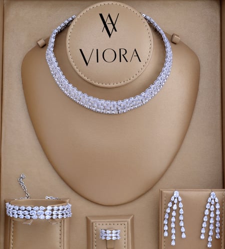 طقم تشوكر تصميم ألماس