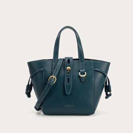 أناقتك في كل الأوقات تنعكس على اختيارك للشنطة المناسبة