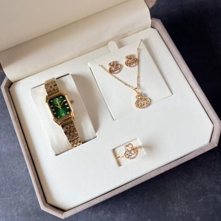 طقم نسائي ساعة ومجوهرات أصل الفخامة للساعات