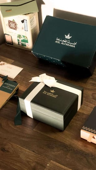 طقم رجالي مع مسباح بكلايت