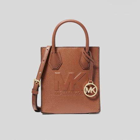 حقيبة كروس ميرسر جلدية بشعار ماركة مايكل كورس بشعار بارز جملي