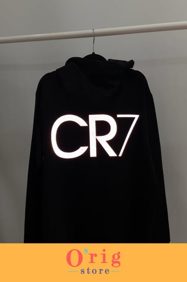 بلوفر بشعار نادي النصر