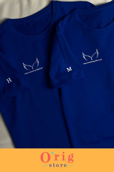 تيشيرتات جناح أزرق