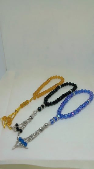 سبحة اطفال وسط