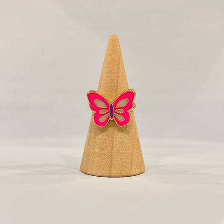 خاتم بناتي على شكل فراشة