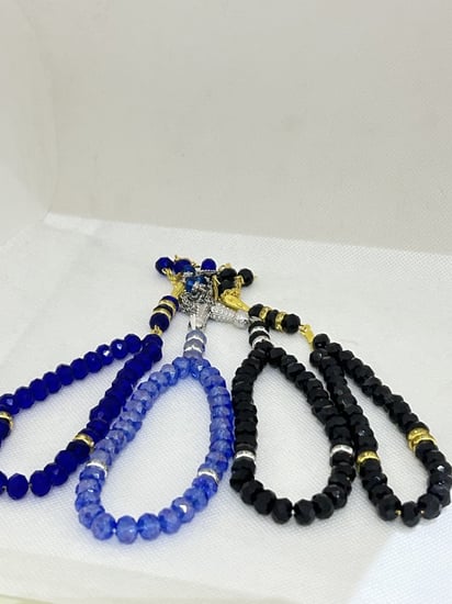 سبحة اطفال وسط