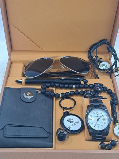 طقم رجالي فاخر ساعة استيل D23