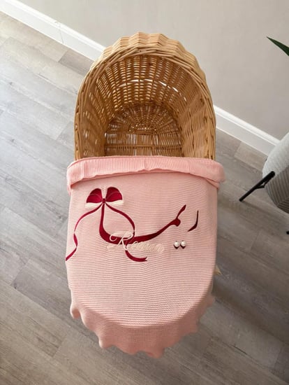 بطانيه ورديه اطراف كشكش