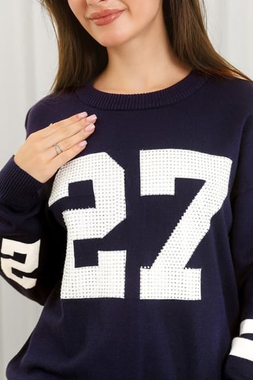 ترنج شتوي بأكمام طويلة وياقة مدورة