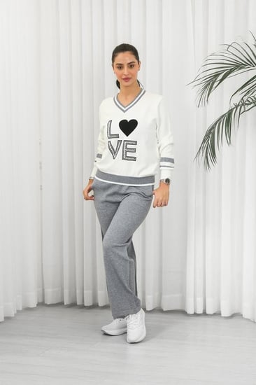 ترنج شتوي لونين بأكمام طويلة وياقة V