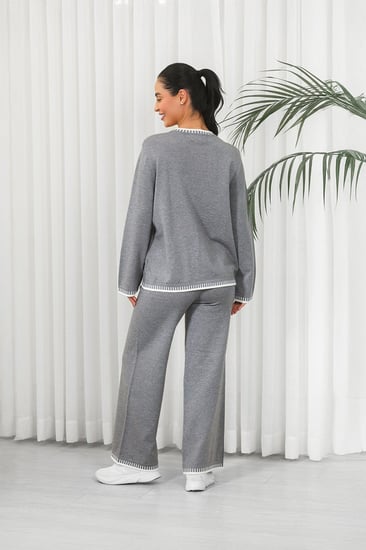 ترنج شتوي كاجوال بأكمام طويلة وياقة مدورة وجيب صغيرة