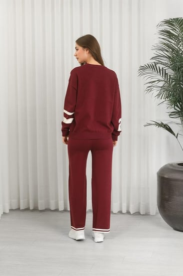 ترنج شتوي بأكمام طويلة وياقة مدورة